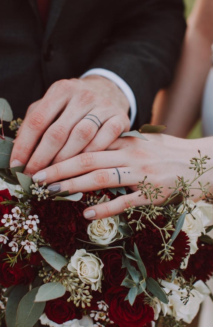 20 Magnificent Wedding Ring Tattoos Ideas – SheIdeas
