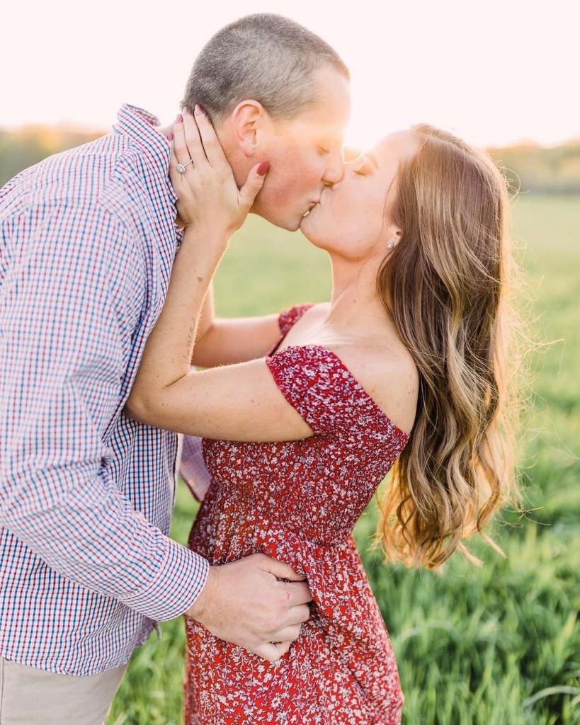 Pre wedding couple asia hi-res stock photography and images - Alamy