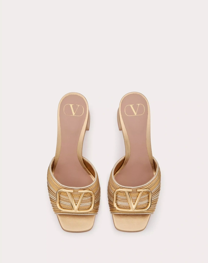 2_VLOGO-SIGNATURE-METALLIC-SLIDE-SANDAL-WITH-ggEMBROIDERY-60MM.jpg