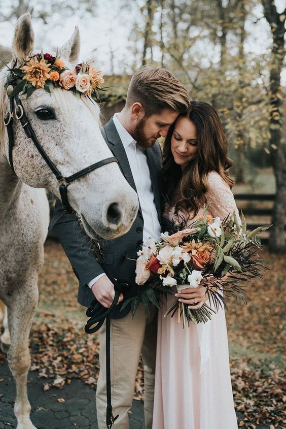 The Ultimate Guide to Fall Wedding Photography Ideas ❤️ Blog Wezoree