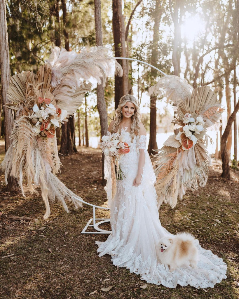 1970s style outlet wedding dress