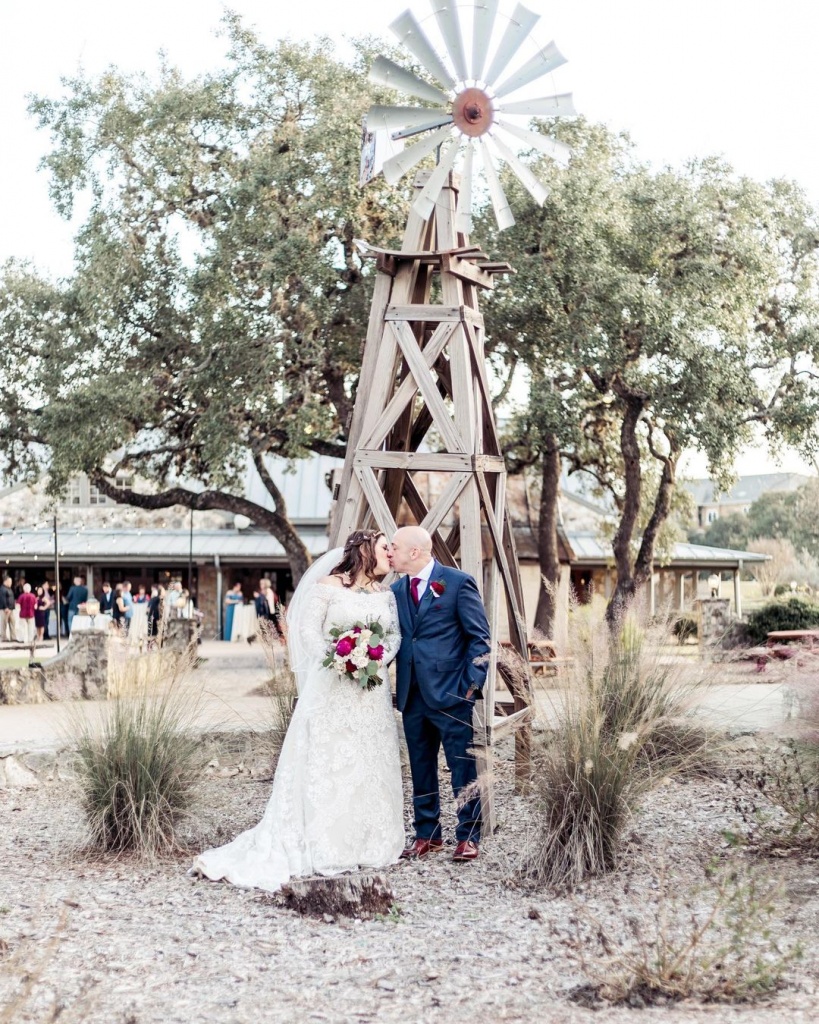 How to find a professional wedding photographer in San Antonio Professional wedding photographer in San Antonio