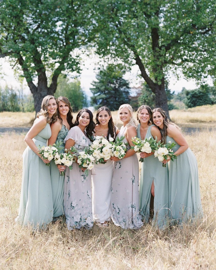 Light blue 2024 green bridesmaid dresses