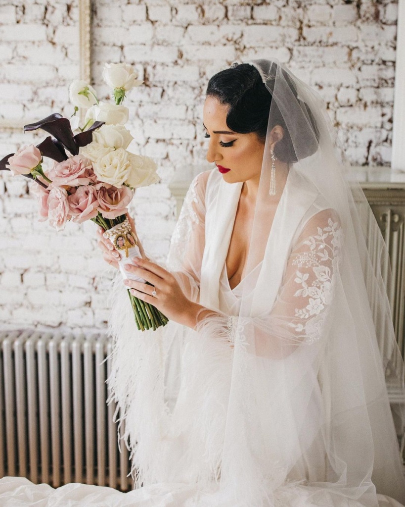 10 Bridal Cover-Ups for Winter Weddings ❤️ Blog Wezoree