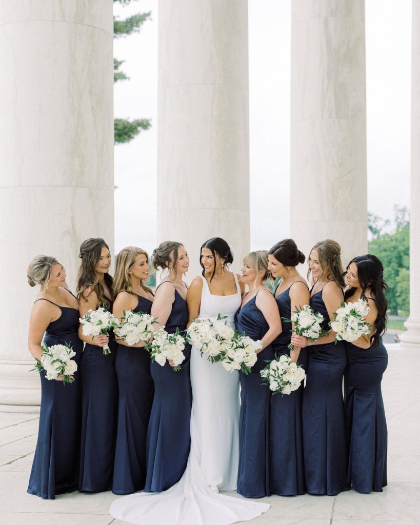 Best Colors for Bridesmaids' Dresses in 2022: What to Choose and How to  Combine Them