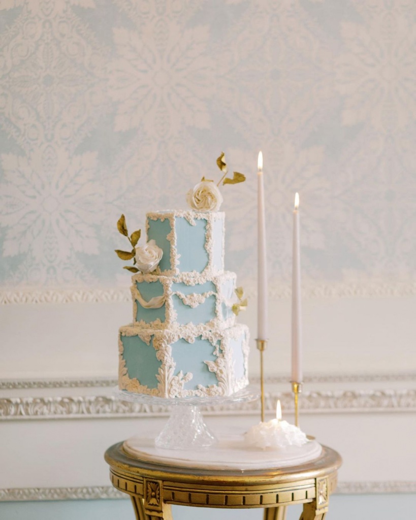 Sculptural Wedding Cakes