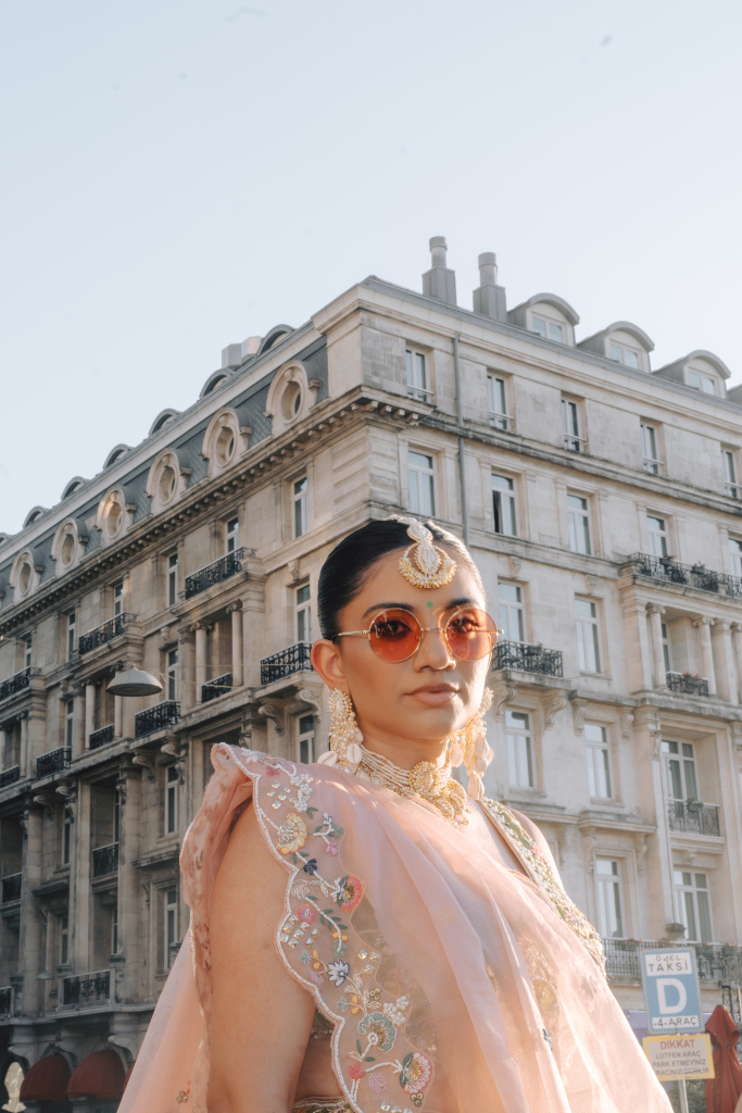 Ombrebyhj_KO_Sangeet-03243 (2) - Vinay Matre.jpg