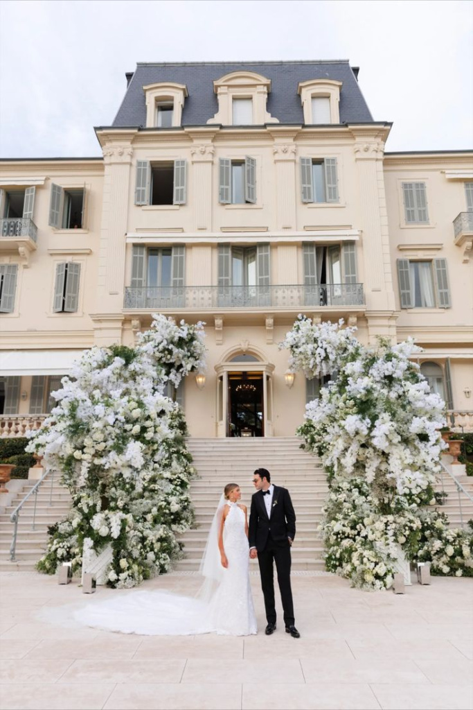 36_Sofia Richie and Elliot Grainge on their wedding day in April 2023_.jpg