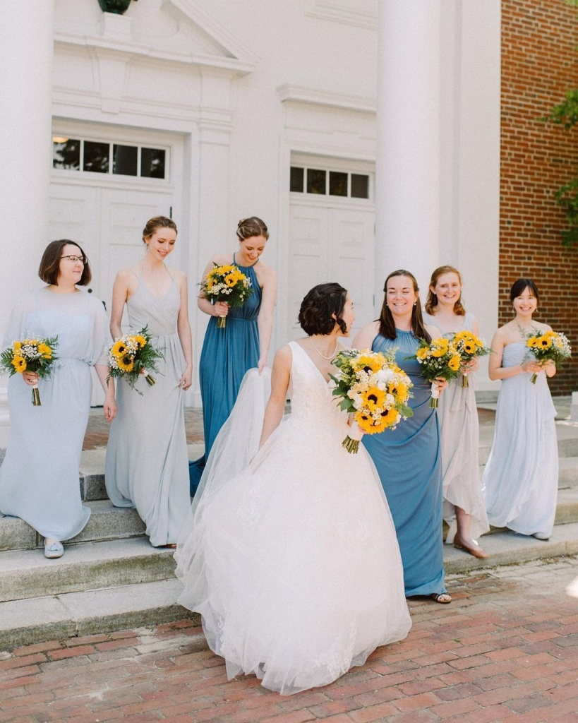 Sunflowers for Summer Wedding