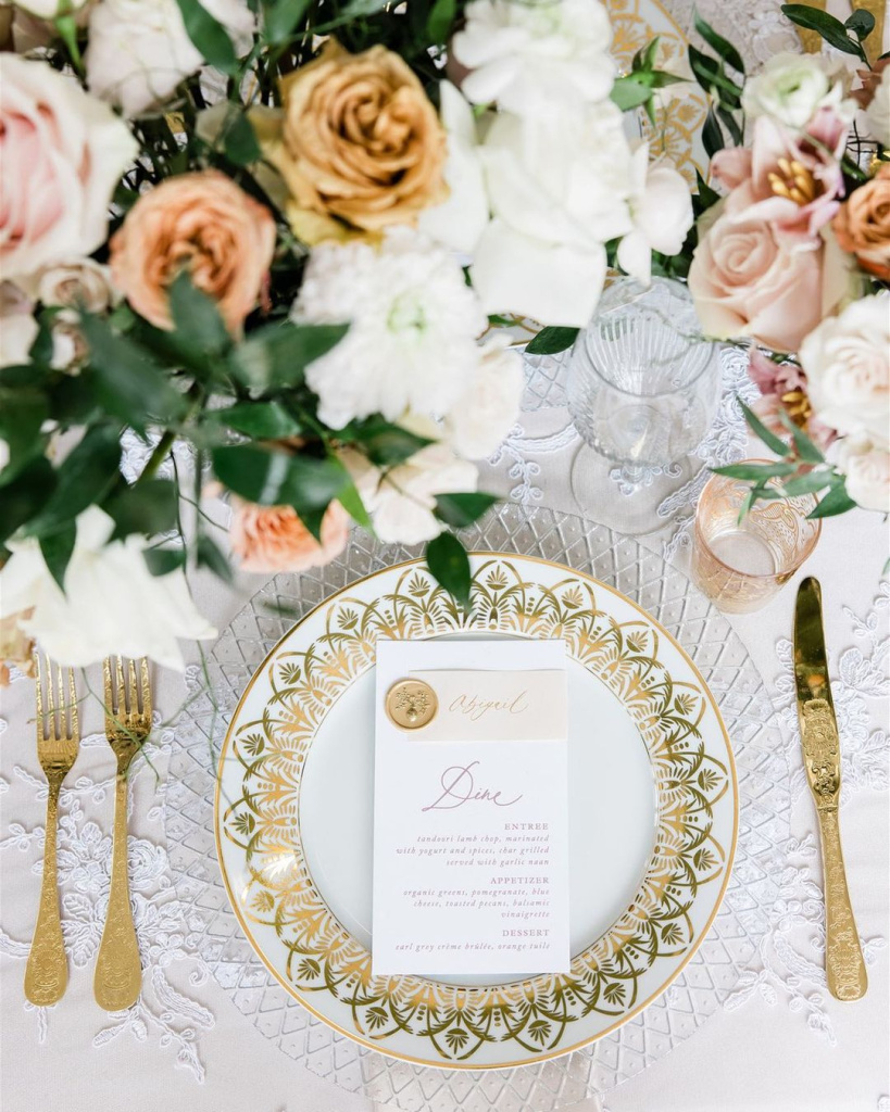 25 Aesthetic Menu Card Design Ideas For Your Wedding + 5 Creative Menu ...