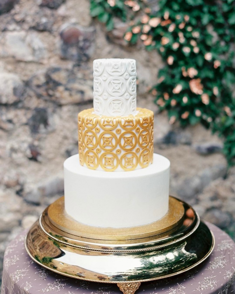 Textured Wedding Cakes