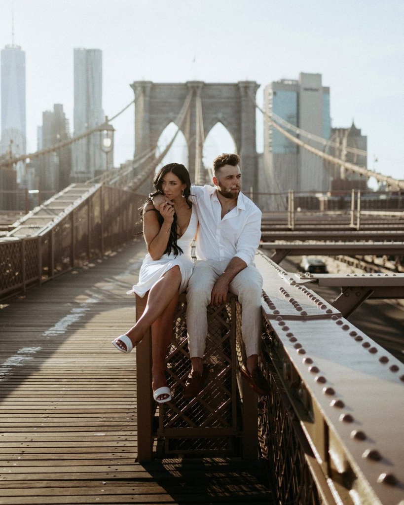 Stylish Couple Photoshoot Ideas