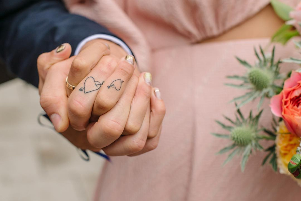 Wedding Ring tattoo | Ring tattoos, Tattoo wedding rings, Ring finger  tattoos-totobed.com.vn