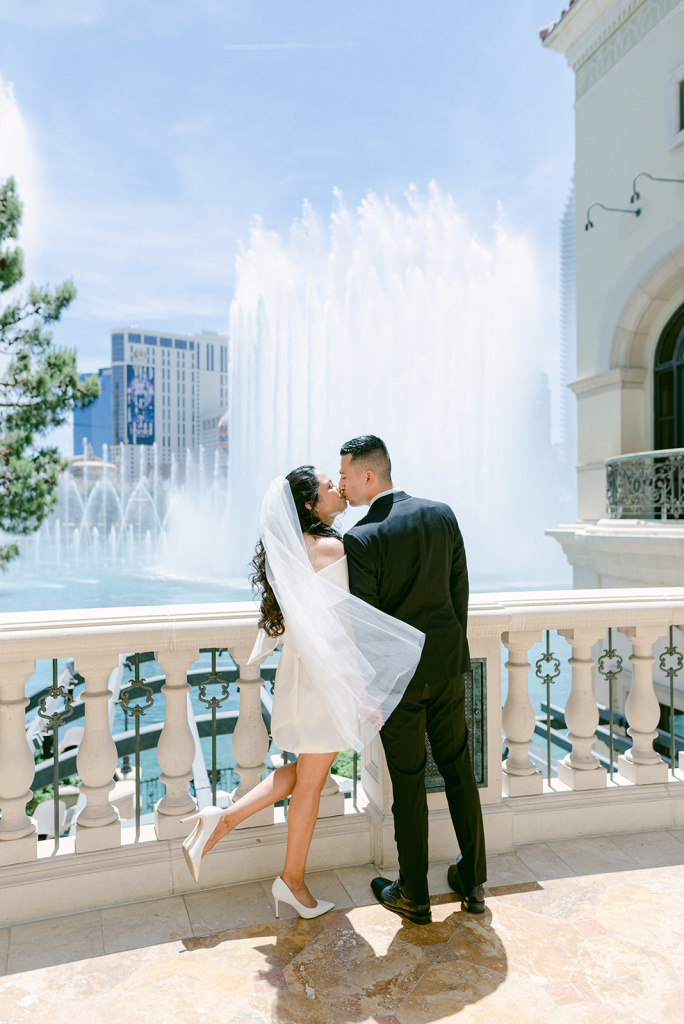 27_featured-bellagio-wedding-planning-guide-and-elopement-packages-elopement-las-vegas-1.jpg