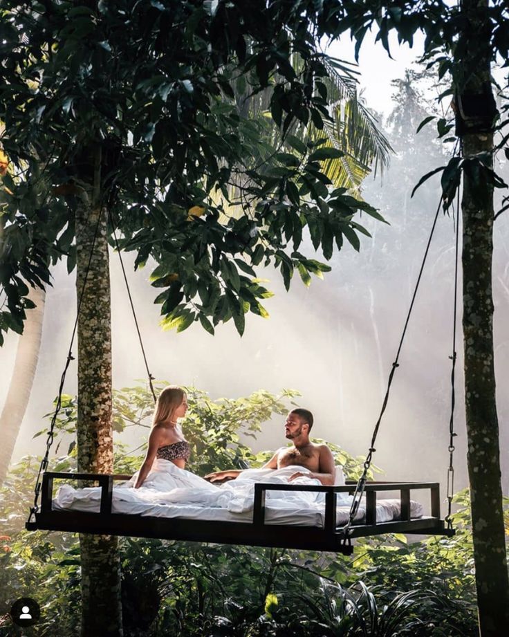 30_The-Most-Instagrammable-Hotels-in-Bali-CHARLIES-WANDERINGS-_11_.jpg