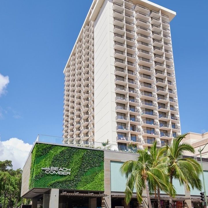 42_waikikibeachcomber_1714682765_3359324959326720564_40371139.jpg