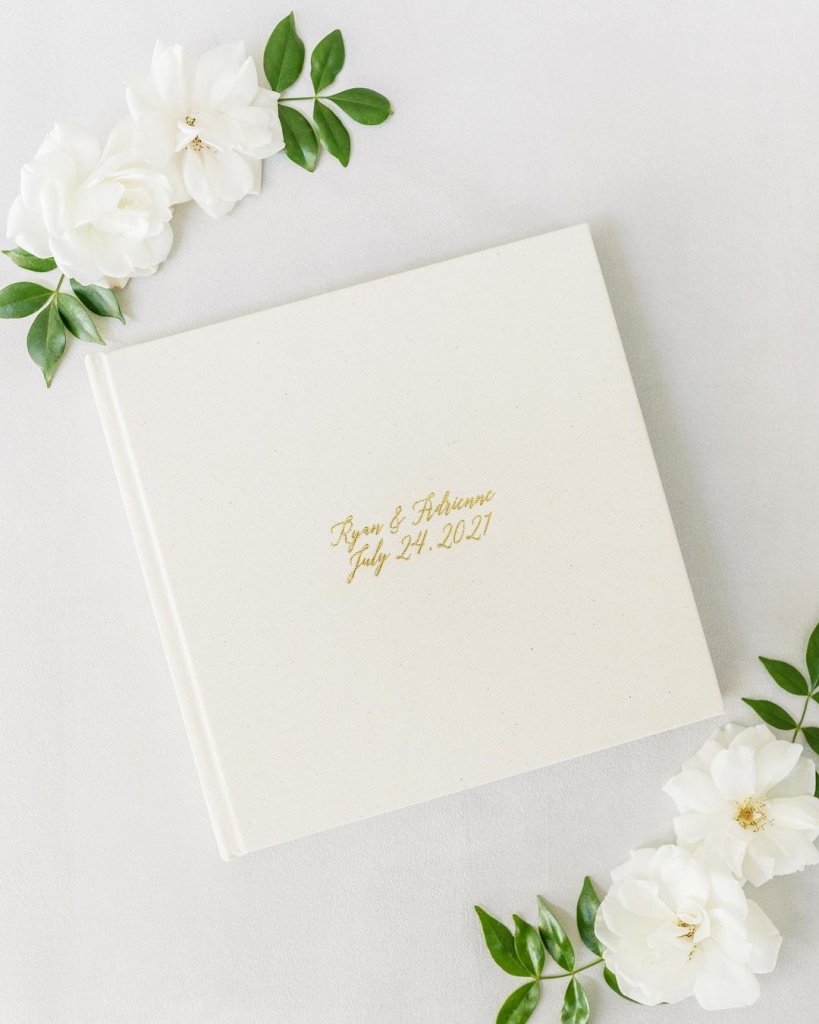 Best Wedding Photo Albums With Gold In Design
