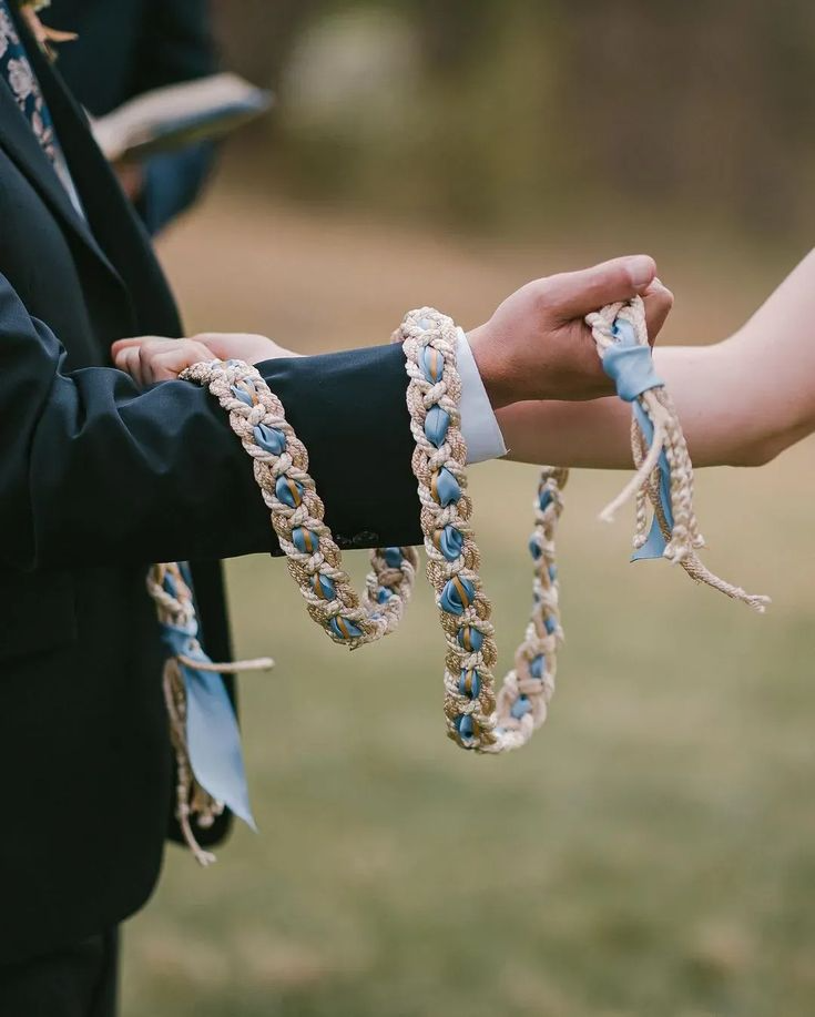 5_Gorgeous Handfasting Ceremony Cords.jpg