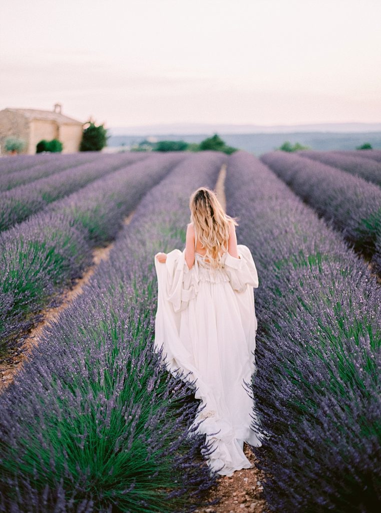 20_prewedding-in-provence-valensole-761x1024.jpg