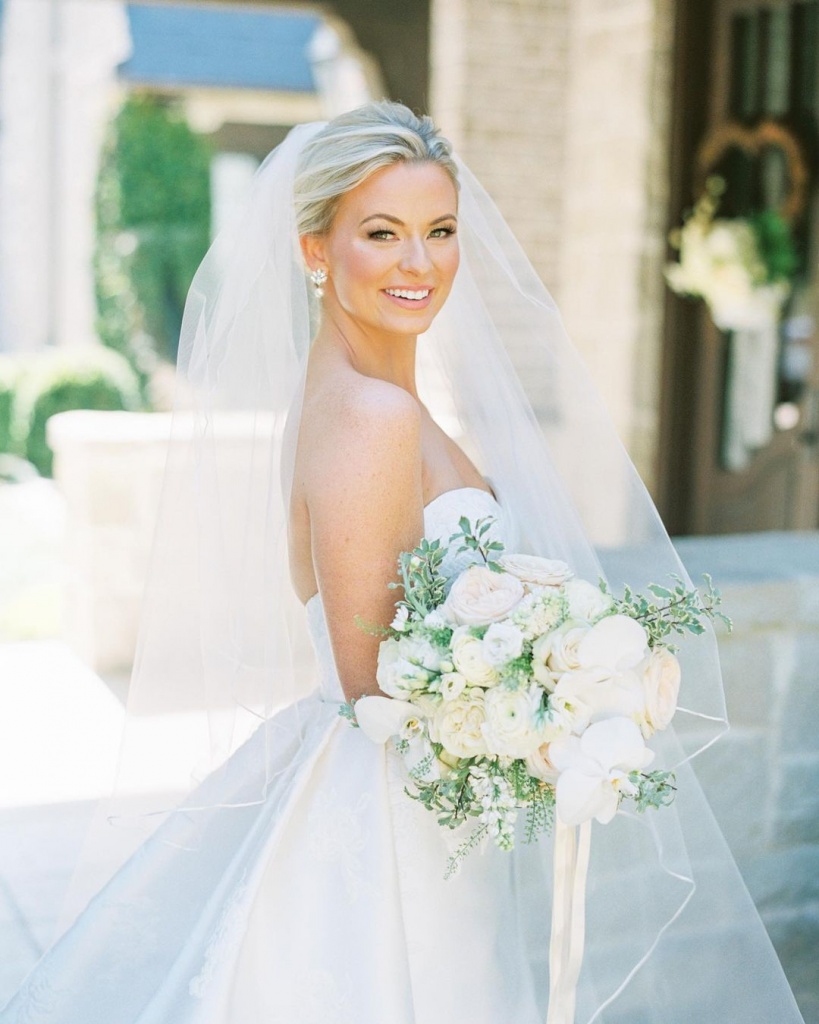 Gorgeous Bride Best Image & Photo (Free Trial)