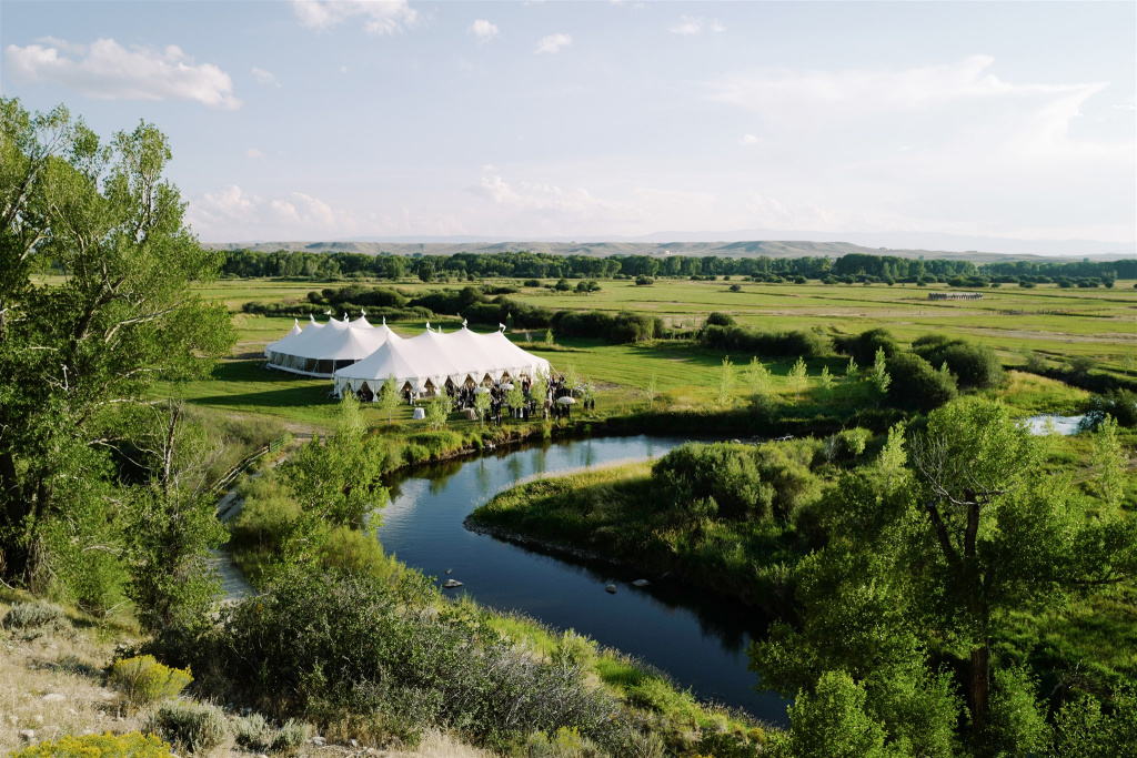 Calluna_Events_Colorado_wedding_planner_tented_wedding_Heather_Dwight.jpg