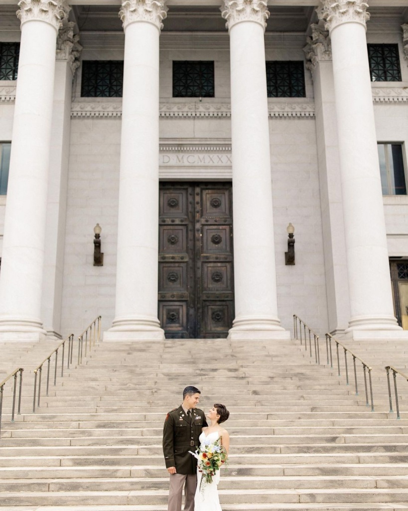 How to find a wedding photographer in Denver