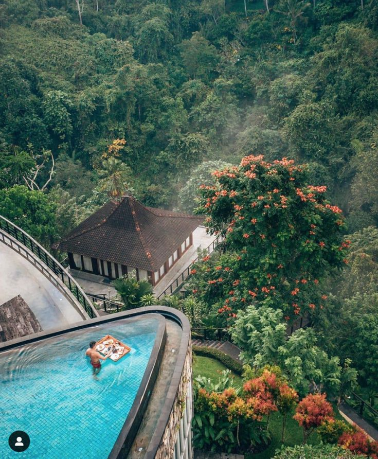 13_The Most Instagrammable Hotels in Bali - CHARLIES WANDERINGS (2).jpg