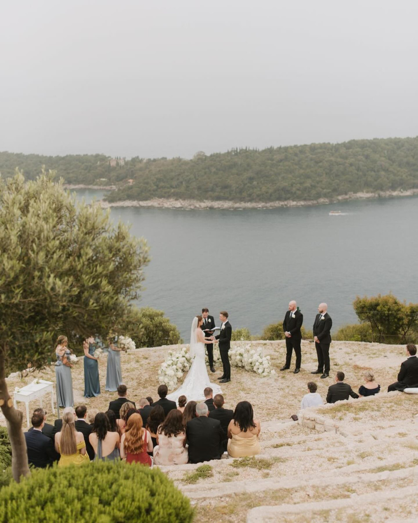 23_dubrovnikweddingplanner_1728826375_3477970175015483736_3994532116.jpg