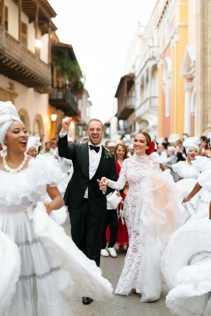 19_Cartagena's Post-Ceremony Parade Photography_ Colombian Wedding Splendor.jpg