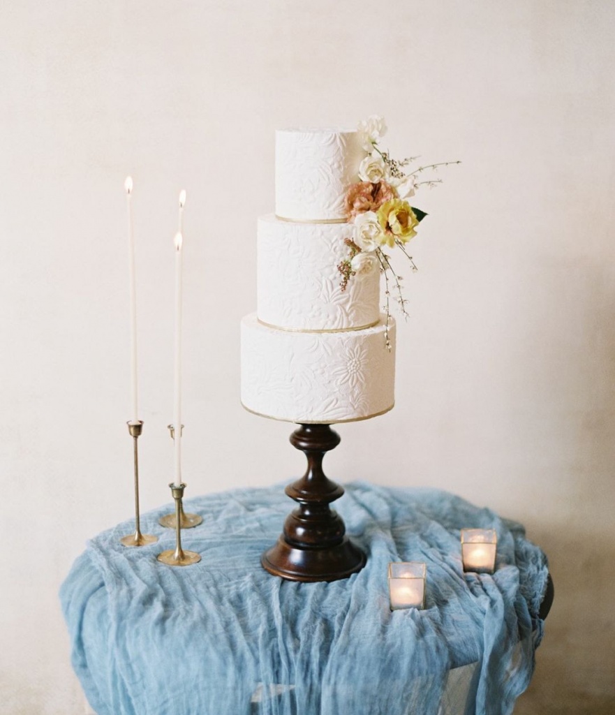 Textured Wedding Cakes