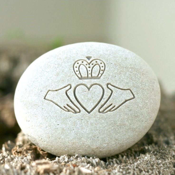 35_Claddagh Oathing Stone - Double sided engraving for wedding, anniversary or cfommitment.jpg