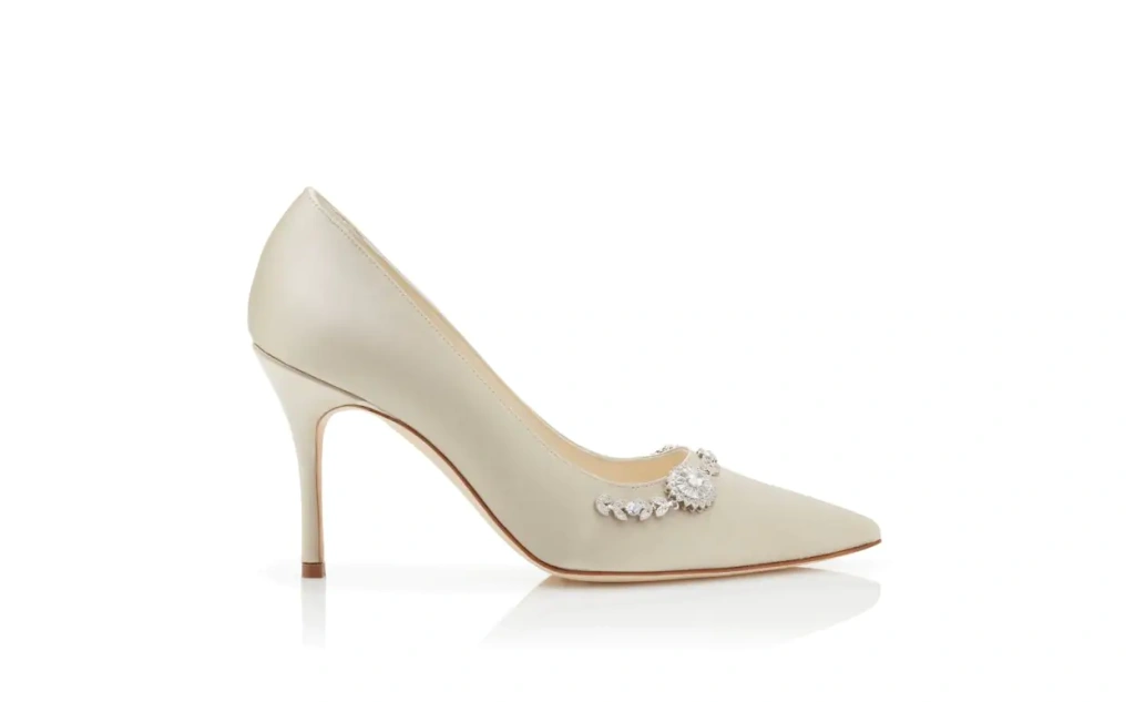 5_e11c5a5d7ad8c2a9ea86c75c1916b2d72900294_designer-women-cream-satin-embellished-pumps-lamikpump_52.jpg