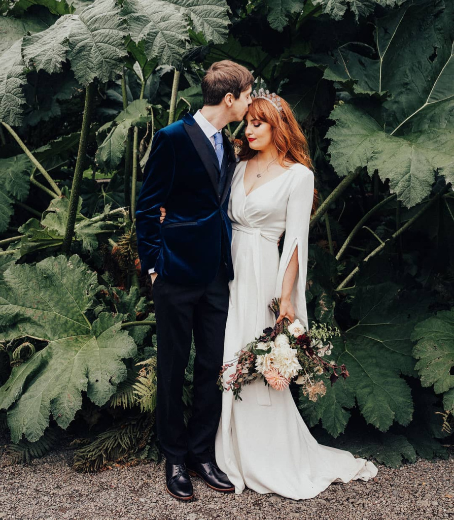 24 Gorgeous 70 s Inspired Wedding Dresses To Make A Fashion