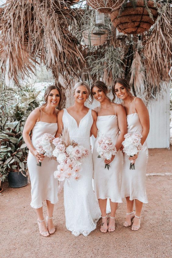 Burgundy, Cherry & Scarlet: How to Style Red Bridesmaid Dresses