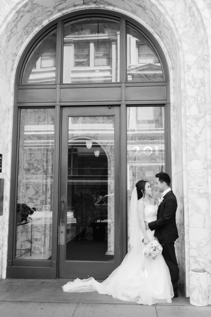 26_Grand_Hyatt_San_Francisco_Wedding_0001 (1).jpg