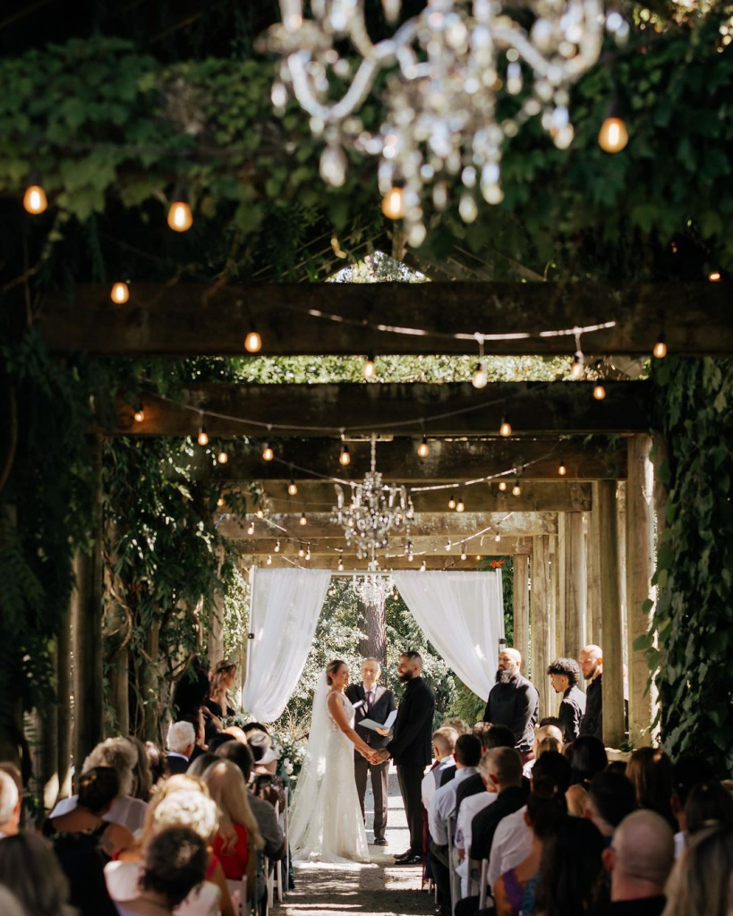 14. UBC Botanical Garden blackbirdweddingcompany.jpg