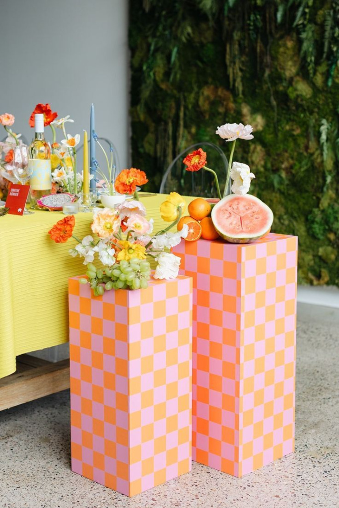 14_Colorful-Checker-Wedding-Dinner-Party-Inspiration.jpg