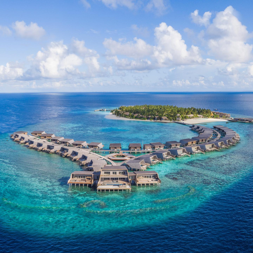 7_stregismaldives_1699784026_3234345297513512284_3078381810 (1).jpg