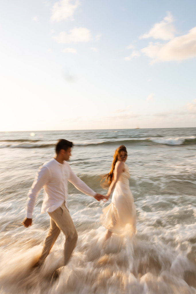 hawaii-wedding-photographer-oahu-94 - Grace Troutman.jpg