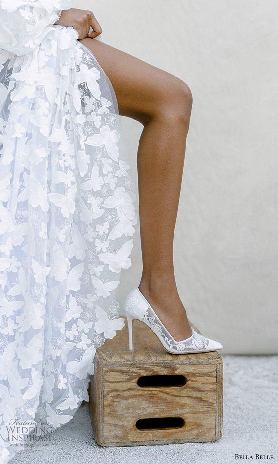 Most Gorgeous Wedding Shoes! From Flats to Heels, You will Feel Like a  Cinderella - HubPages