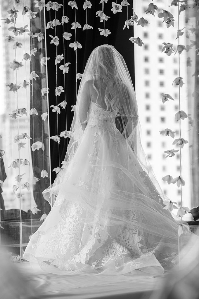 9_An Isabelle Armstrong Bride for a Jewish Wedding with Killer Manhattan Views and an Orchid Chuppah at the Mandarin Oriental Hotel, New York, New York, USA - Smashing the Glass _ Jewish Wedding Blog.jpg