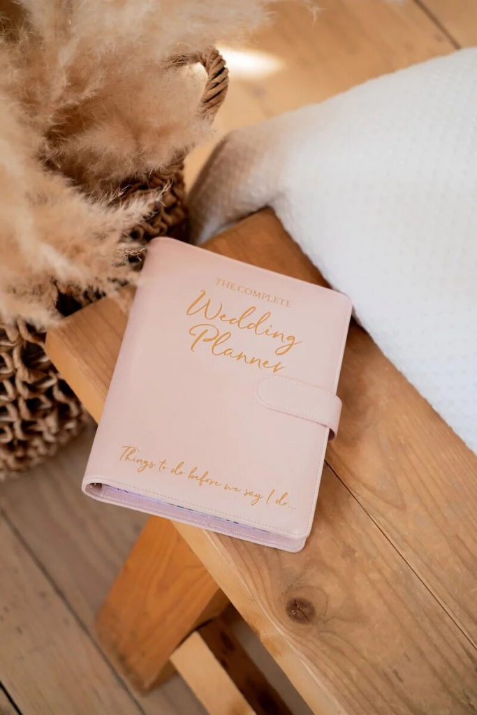Pink Vegan Leather Wedding Planning Binder Made by_ Charvoria