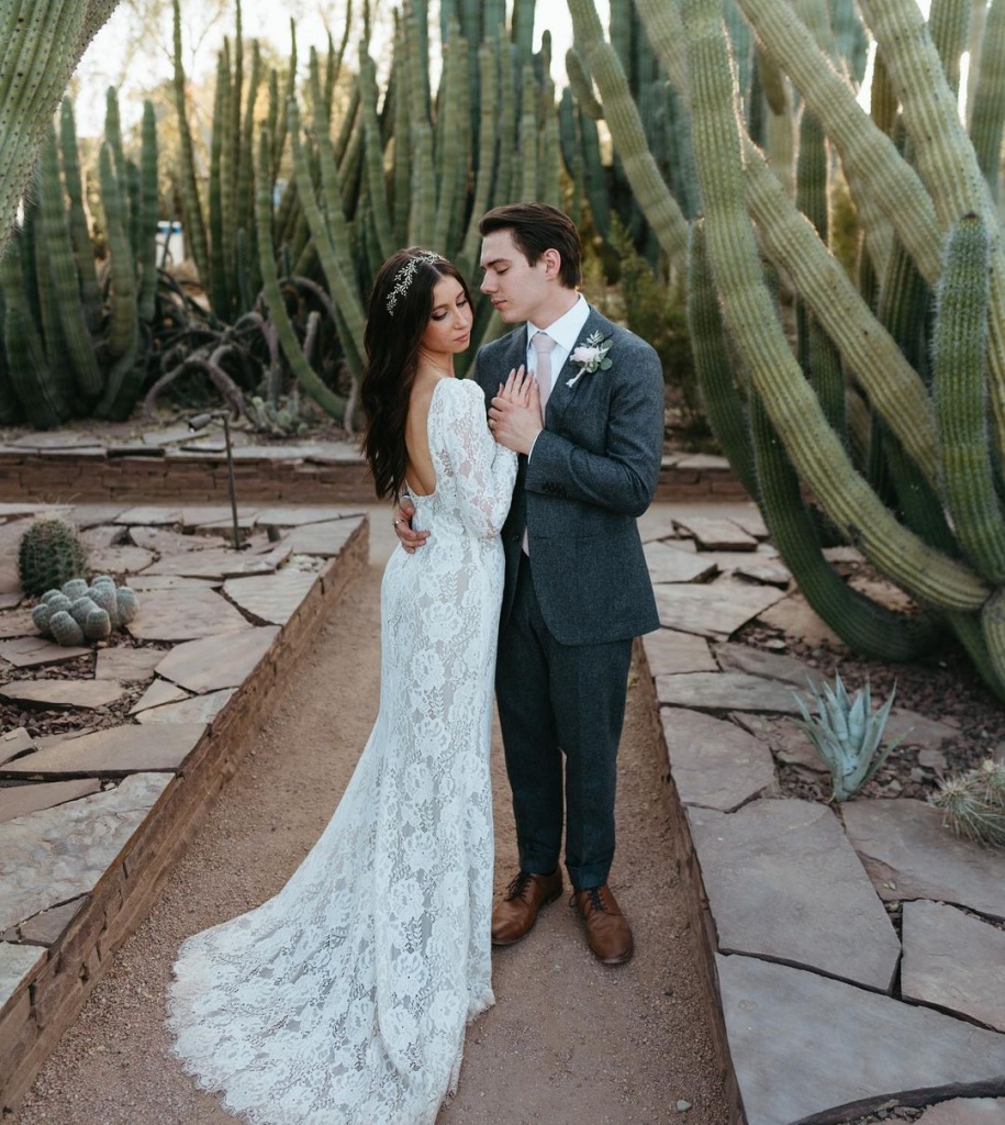 How to find a wedding photographer in Phoenix