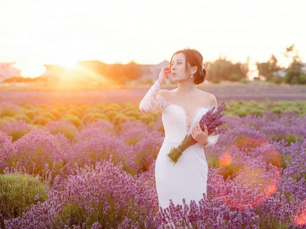 Lavender in Wedding Bouquets