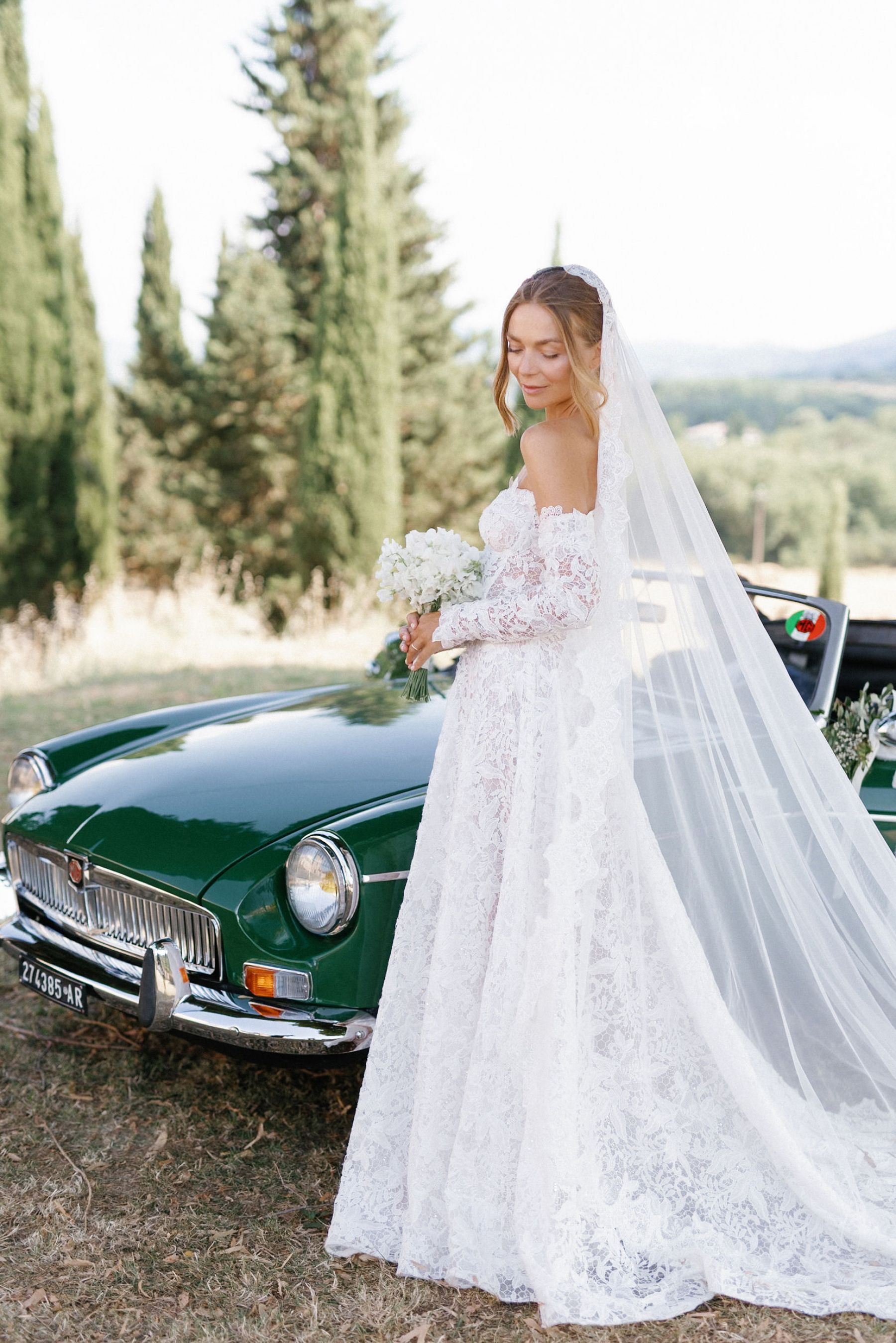 A Secret Fairy Garden and Tuscan Romance: Ksenia &amp; Stefano's Wedding at Villa Barberino photo