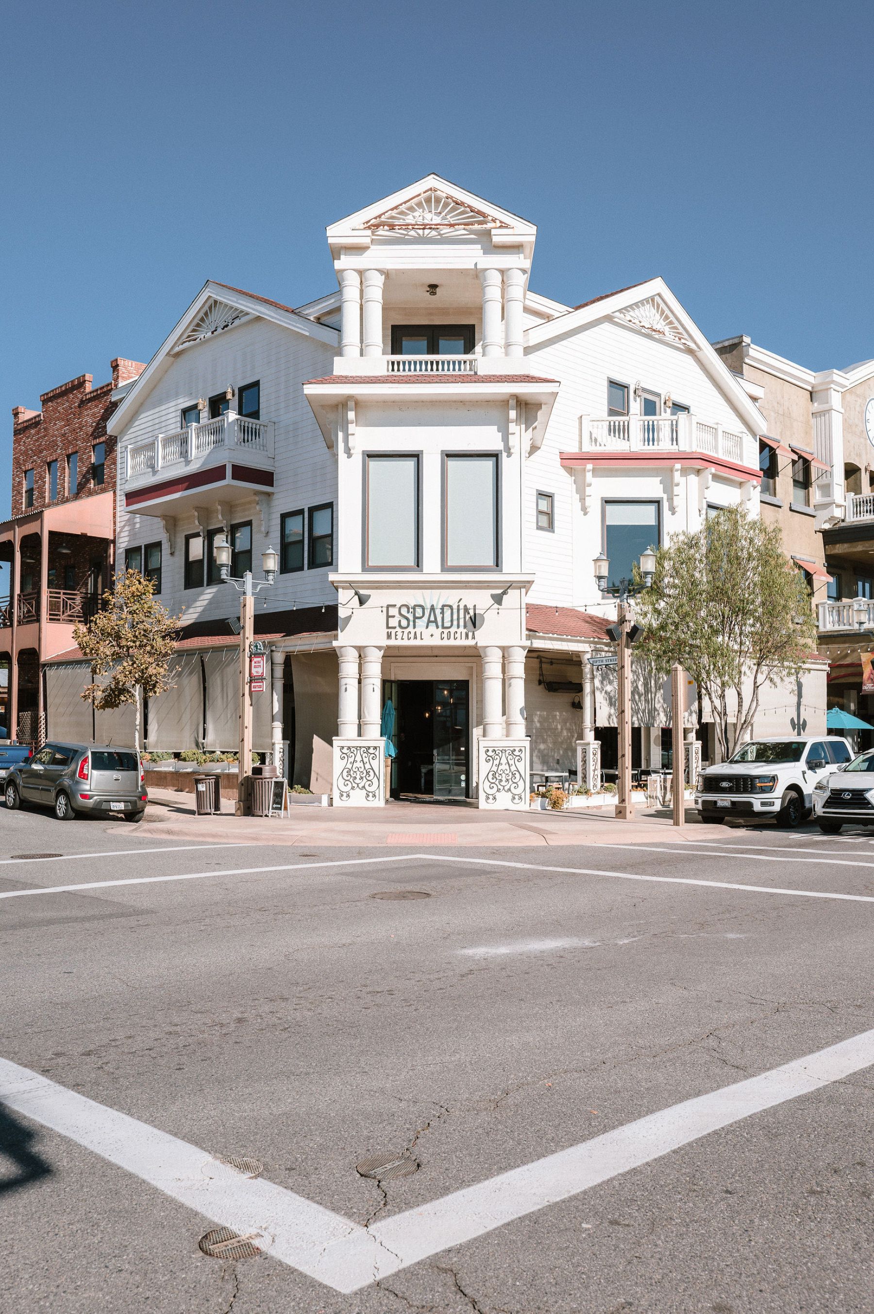 Zoey &amp; Deven's Elegant Indian Wedding at Mount Palomar Winery photo