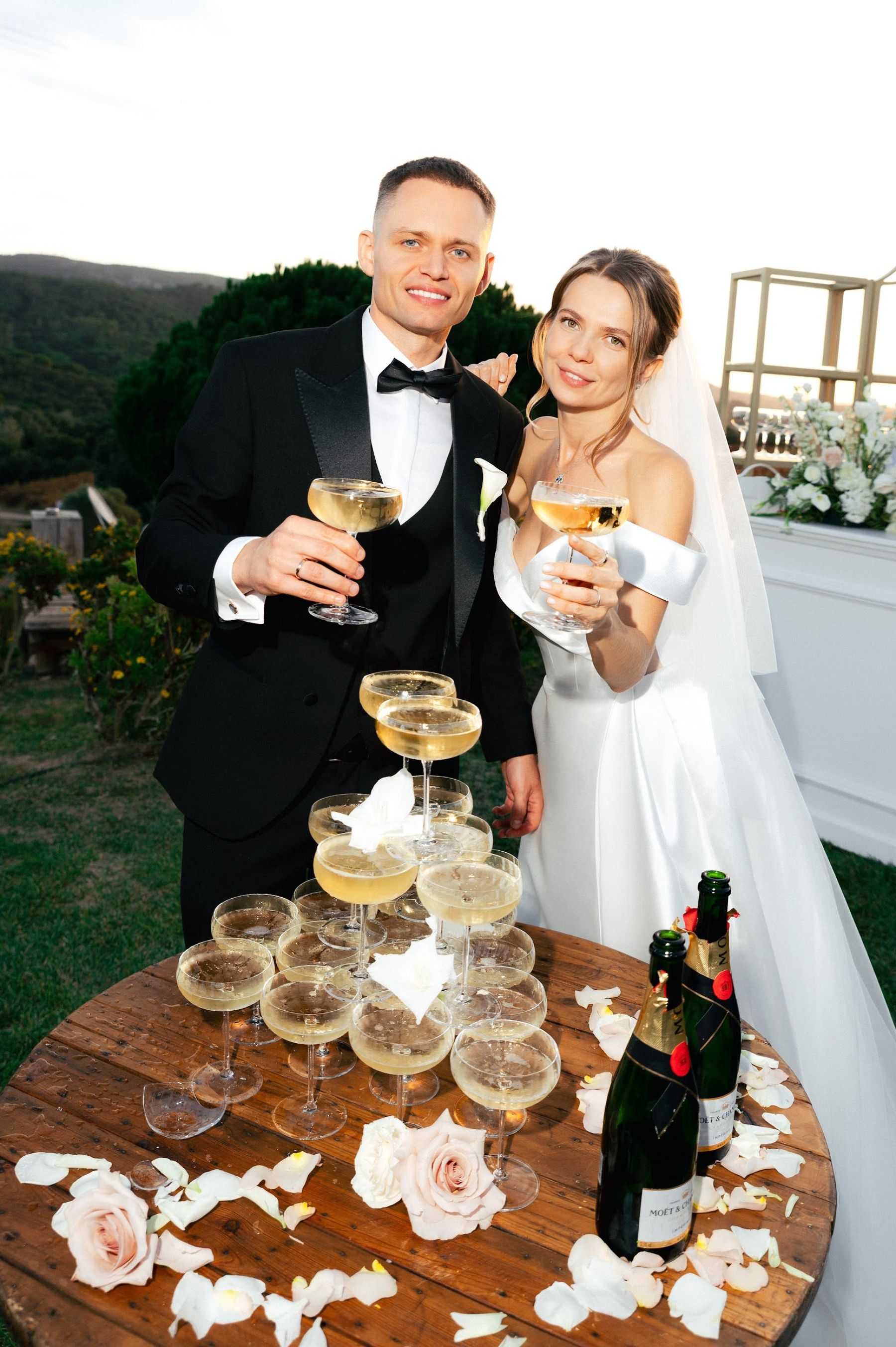 Mila &amp; Andrei's "Expensive Simplicity" Wedding at Hotel Casa Palmela, Portugal photo