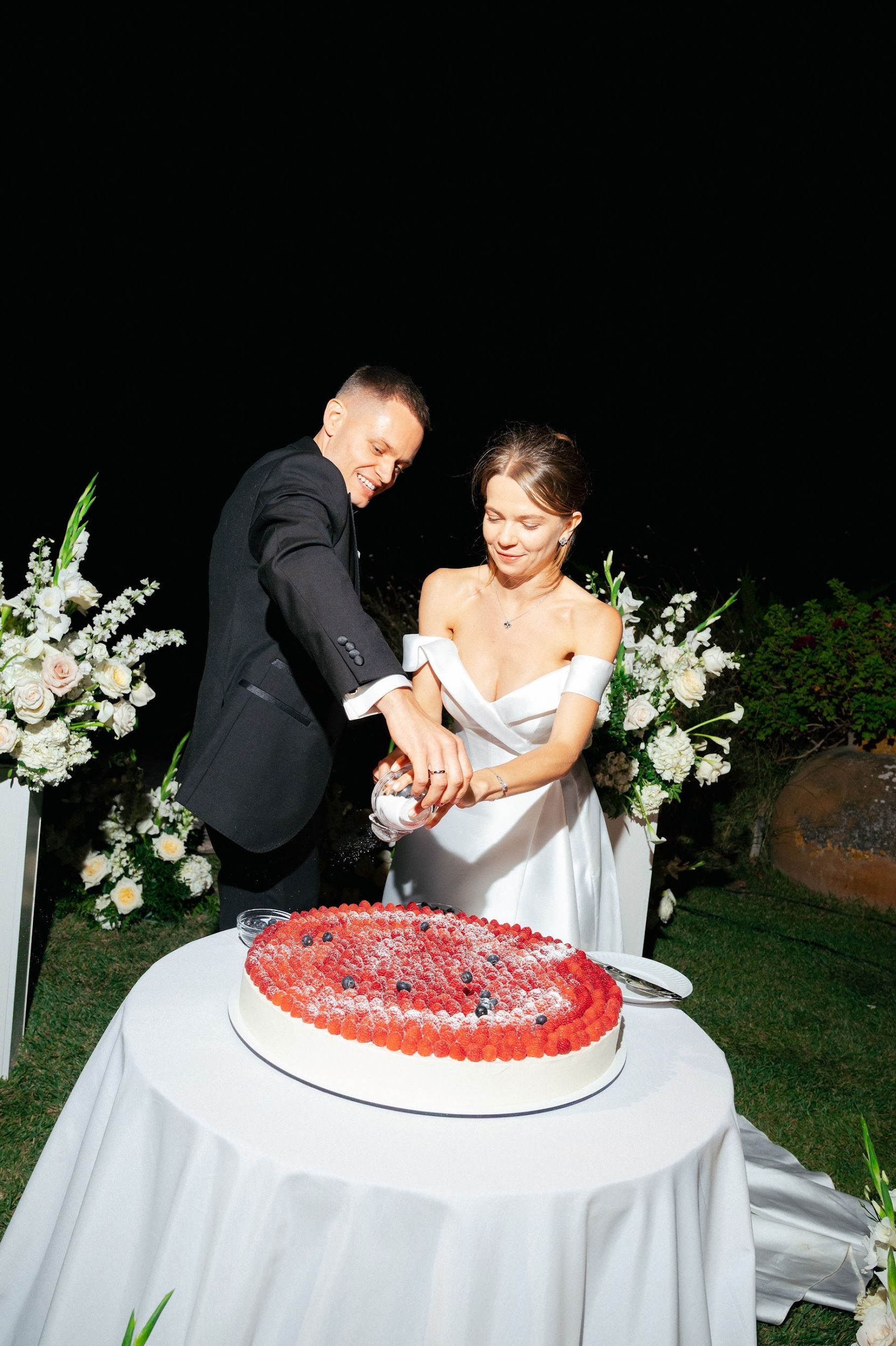 Mila &amp; Andrei's "Expensive Simplicity" Wedding at Hotel Casa Palmela, Portugal photo