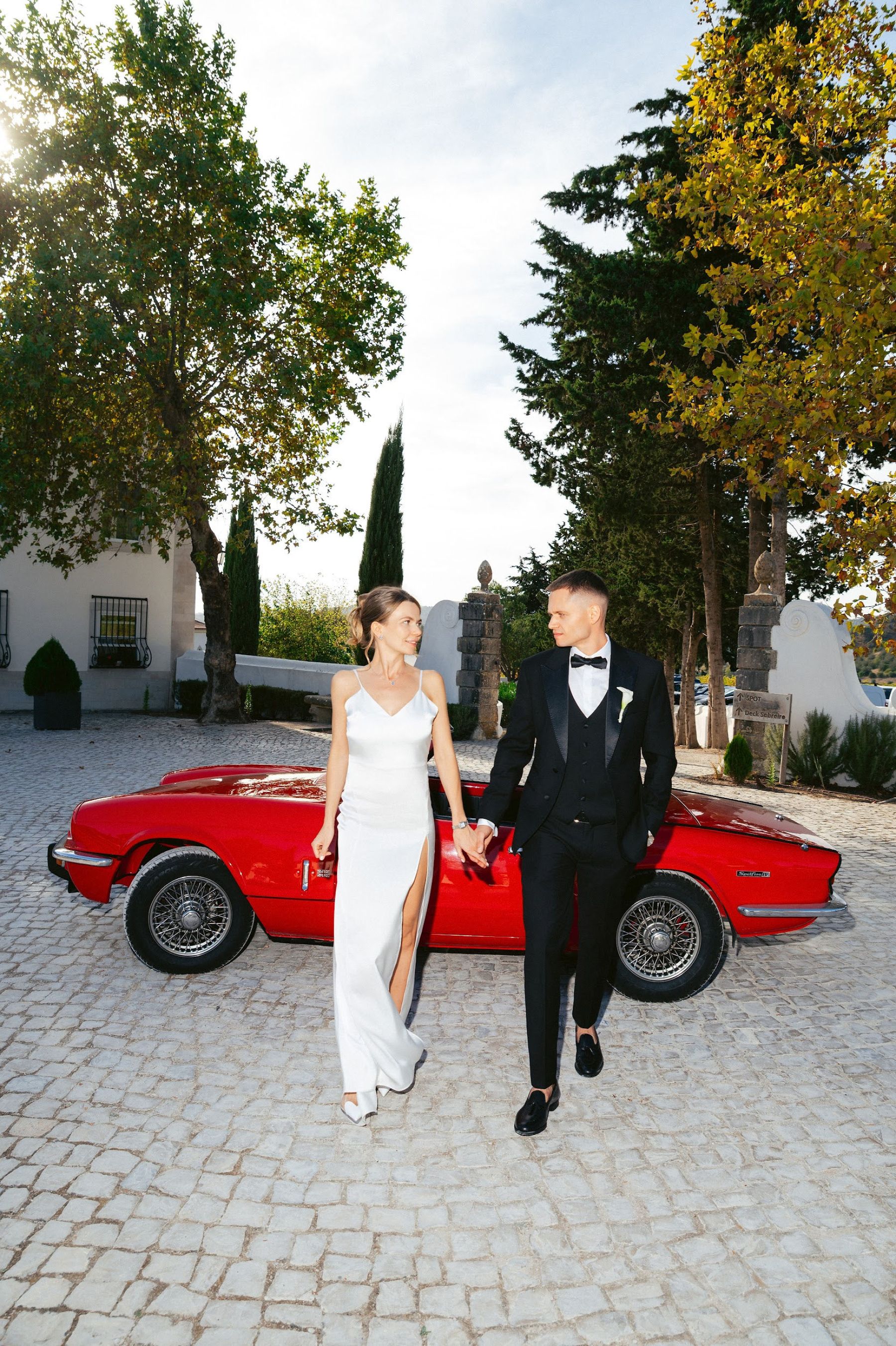 Mila &amp; Andrei's "Expensive Simplicity" Wedding at Hotel Casa Palmela, Portugal photo
