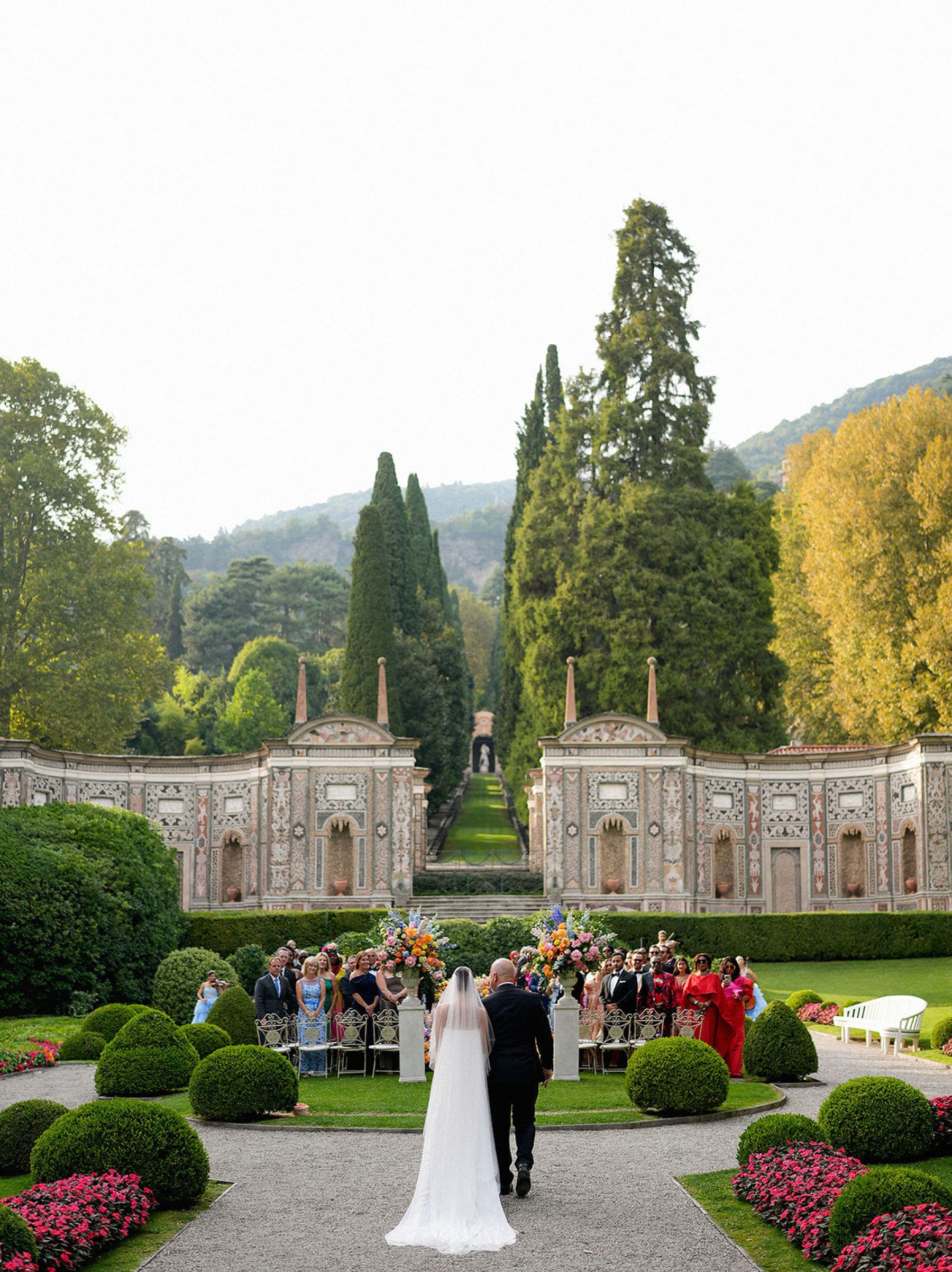 Madison &amp; Rotimi's Wedding at Villa D'Este: One Wooden Boat, 125 Guests, and Florals Nobody Expected photo
